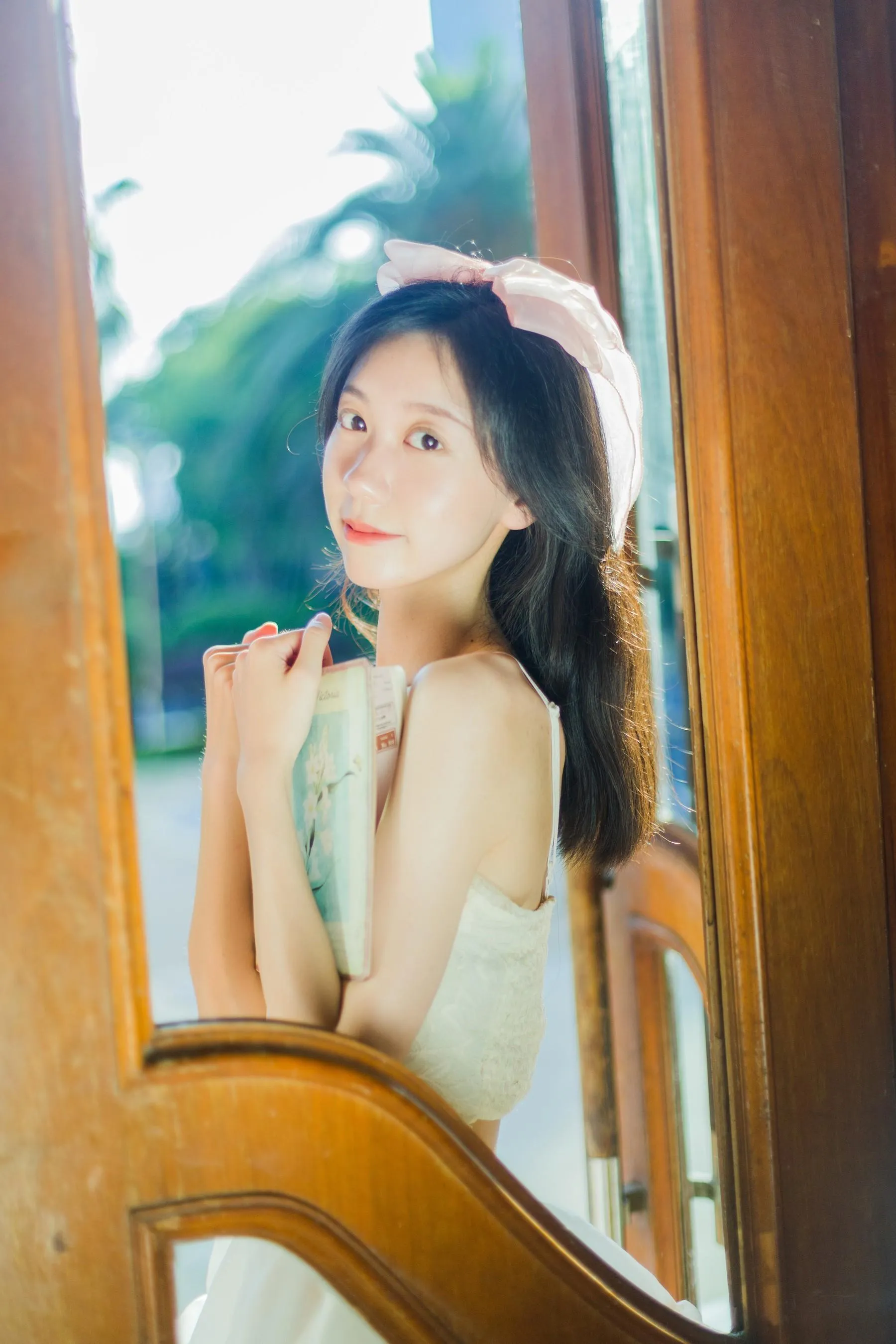 [YITUYU艺图语]2022.07.16 午后来信 饲猫少女- [37P]插图1